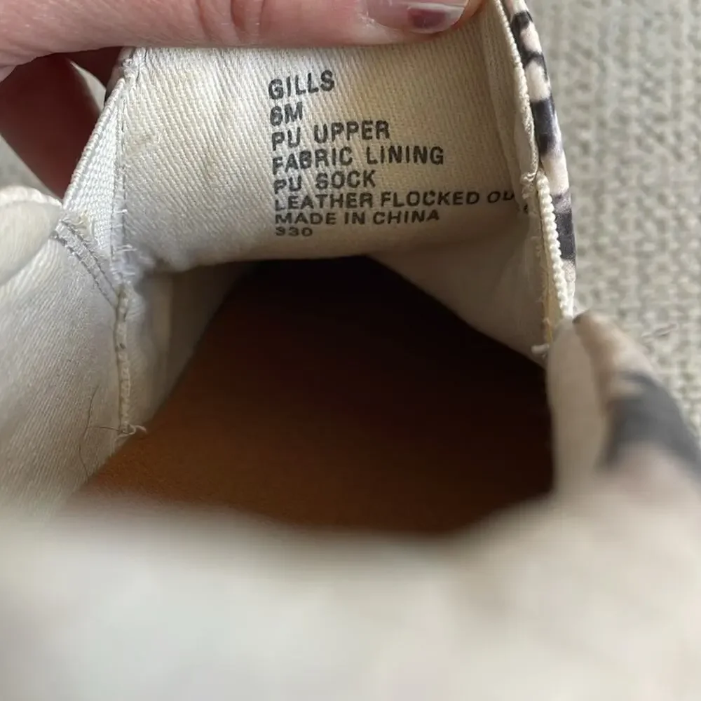 STEVE MADDEN Wedge Snakeskin Gils Leather Flocked Closed Toe Sneaker Size 6